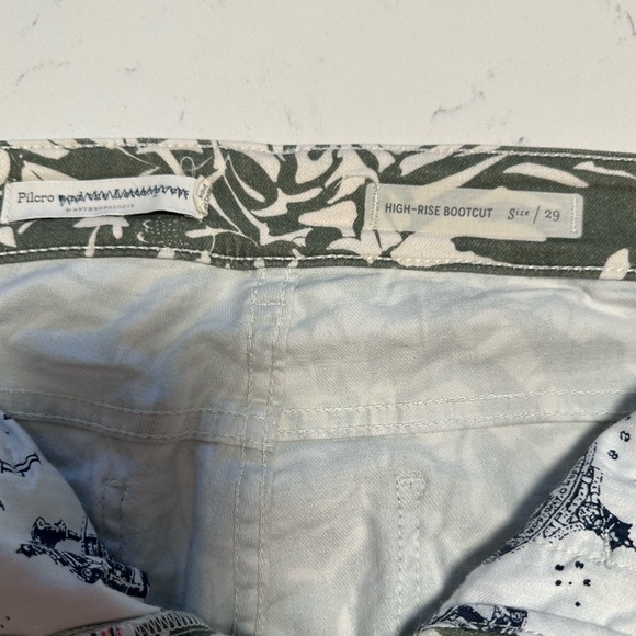 Anthropologie Pilcro bootcut leave print jeans EUC size 29 green - Picture 9 of 10